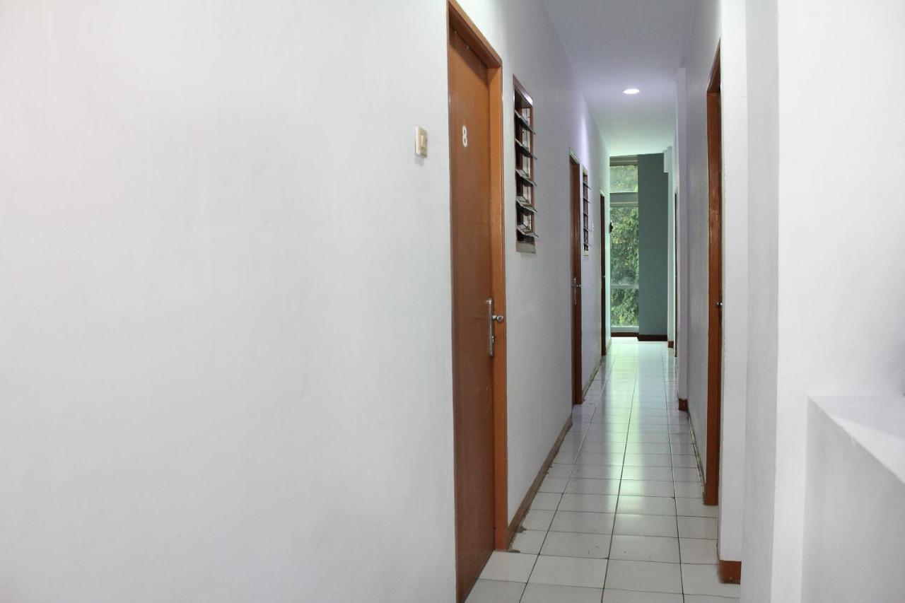 Oyo 176 Near Cideng Virgo Residence Jakarta Kültér fotó